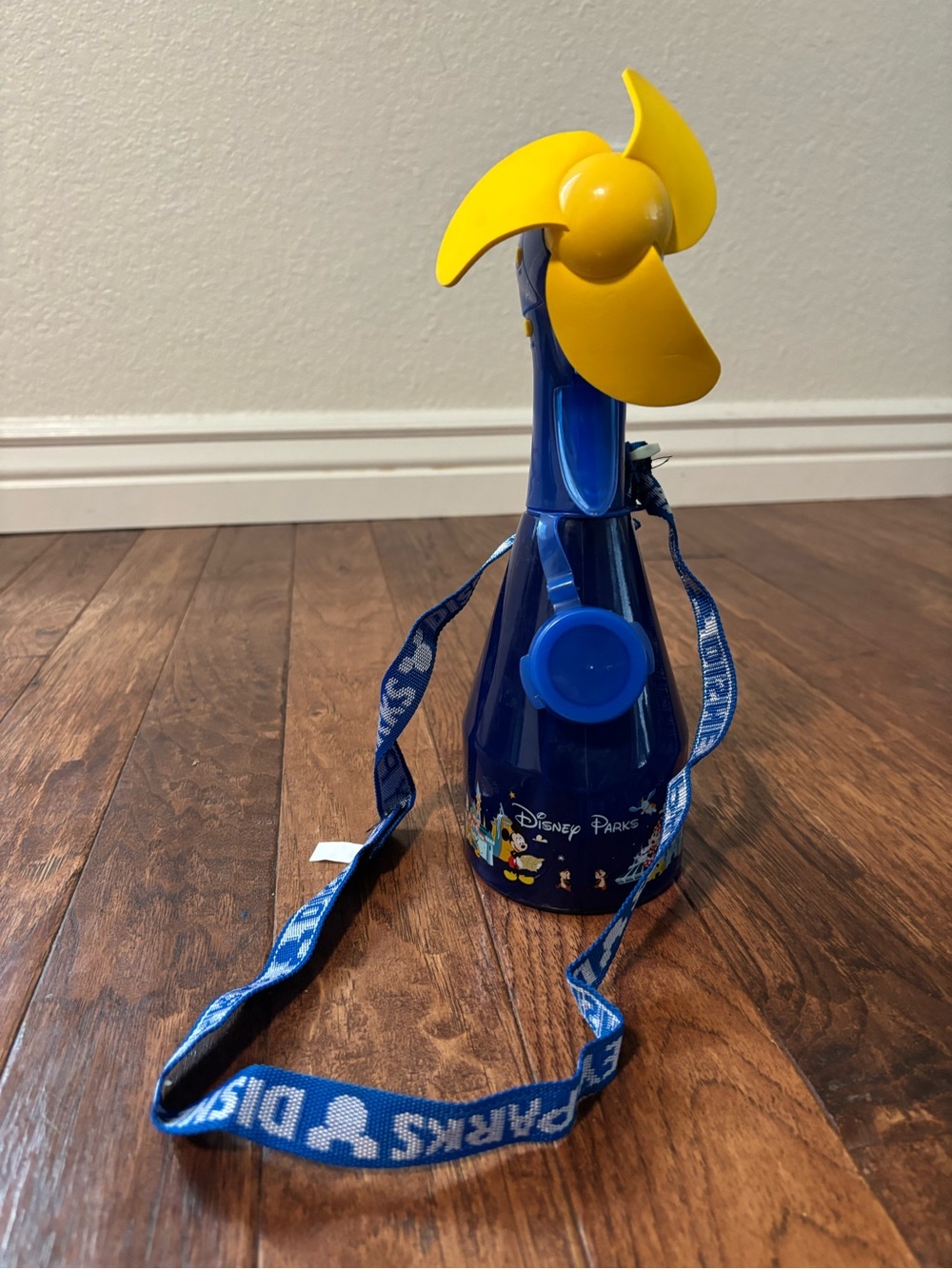 Disney Parks Spray Fan Waterbottle Water Misting Mister Blue Yellow Disneyland